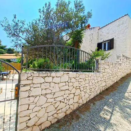 Seastone Alta Beachfront Villa Trogir