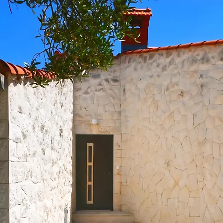 Seastone Alta Beachfront فيلة *