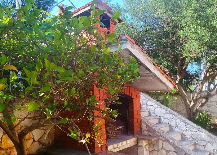 Seastone Alta Beachfront تروغير