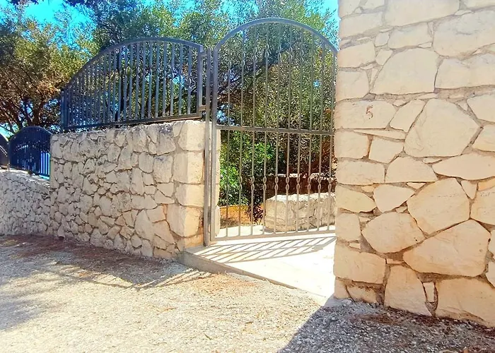 Seastone Alta Beachfront