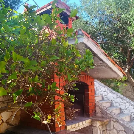 Seastone Alta Beachfront تروغير