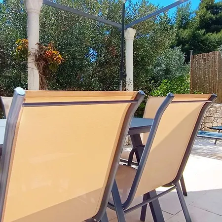 فيلة Seastone Alta Beachfront تروغير