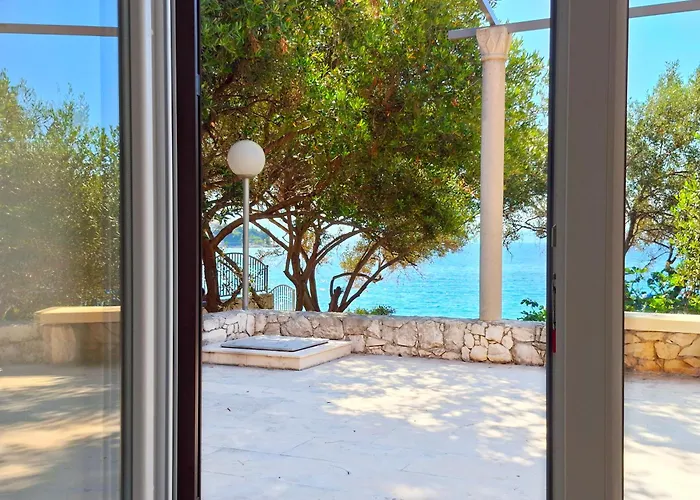 Seastone Alta Beachfront Trogir